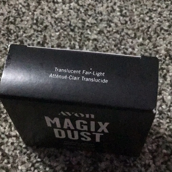 💕Host Pick💕 NWT Avon magic dust finishing powder - Picture 2 of 4